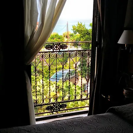 Margherita Oda ve Kahvaltı