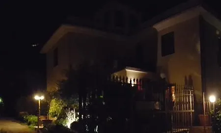 Oda ve Kahvaltı Margherita 4*