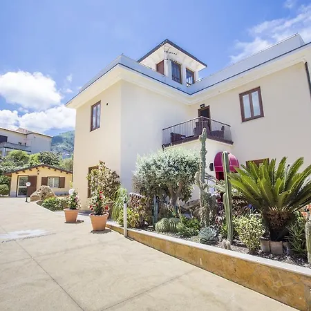 B&B Margherita 체팔루