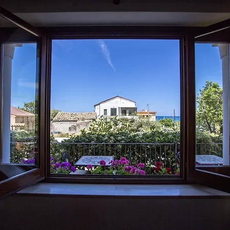 Margherita Oda ve Kahvaltı 4*